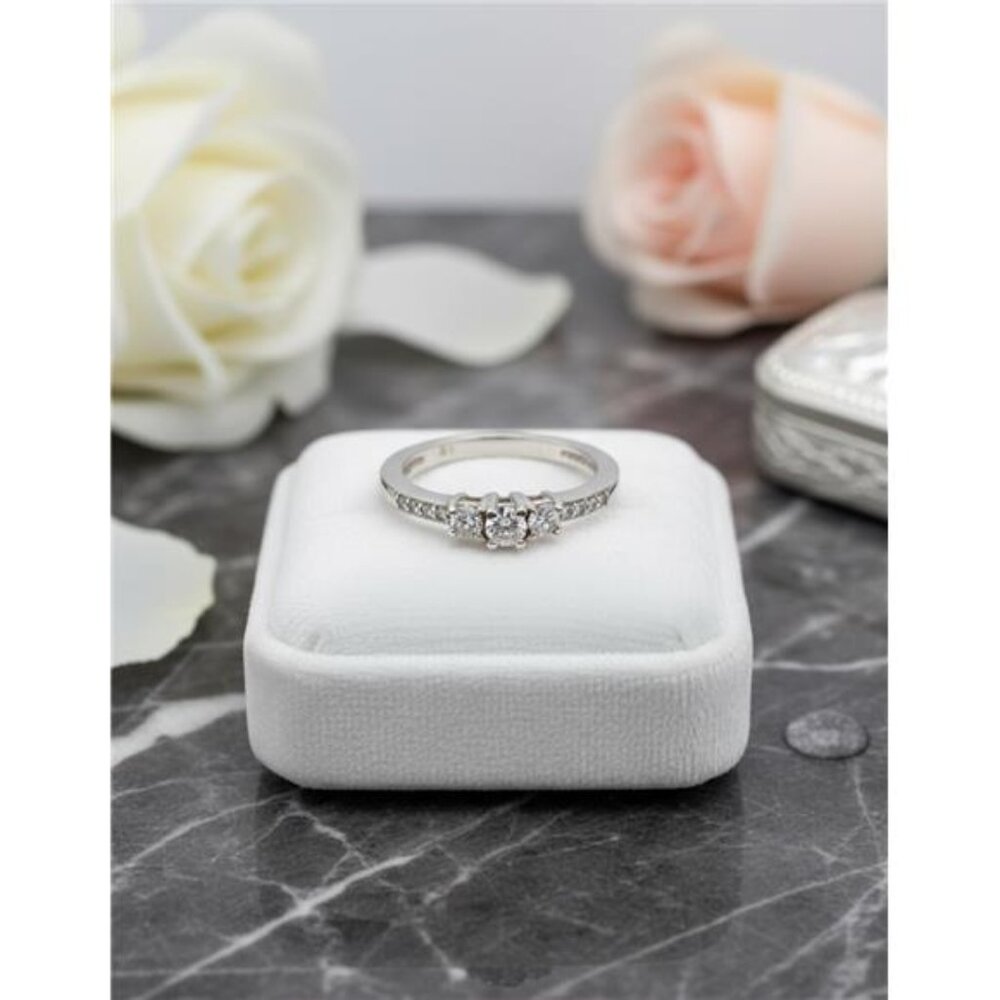 Vintage 14K White Gold Diamond Ring Size 5 Classic Engagement Style